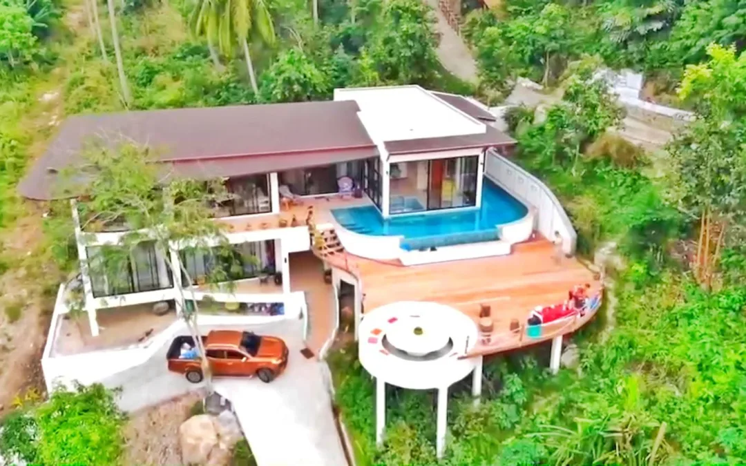 Atemberaubendes Anwesen mit Meerblick