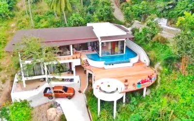 Atemberaubendes Anwesen mit Meerblick